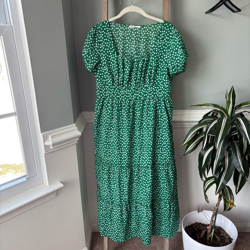 Cupshe Green Floral Short Sleeve Maxi Dress Size Large - 1667